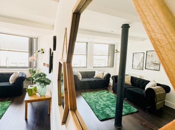Mathew Street 1 Bed Apt Sleeps 6 リヴァプール エクステリア 写真