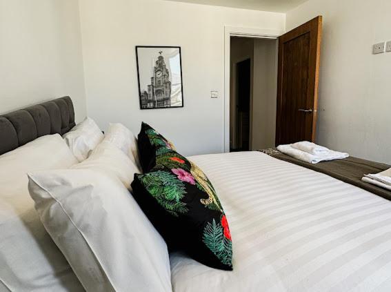 Mathew Street 1 Bed Apt Sleeps 6 リヴァプール エクステリア 写真