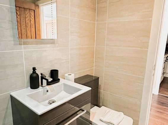 Mathew Street 1 Bed Apt Sleeps 6 リヴァプール エクステリア 写真