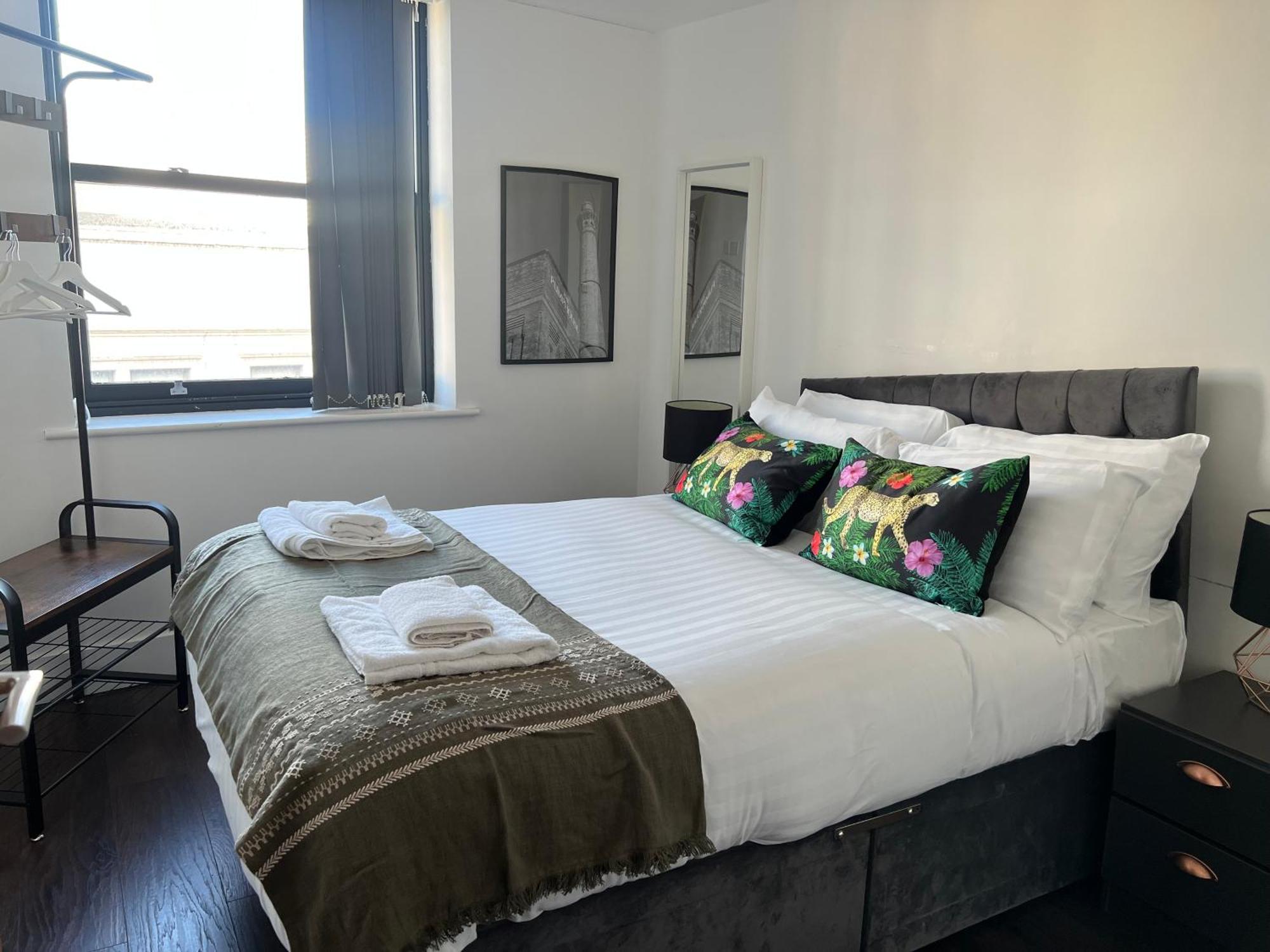 Mathew Street 1 Bed Apt Sleeps 6 リヴァプール エクステリア 写真